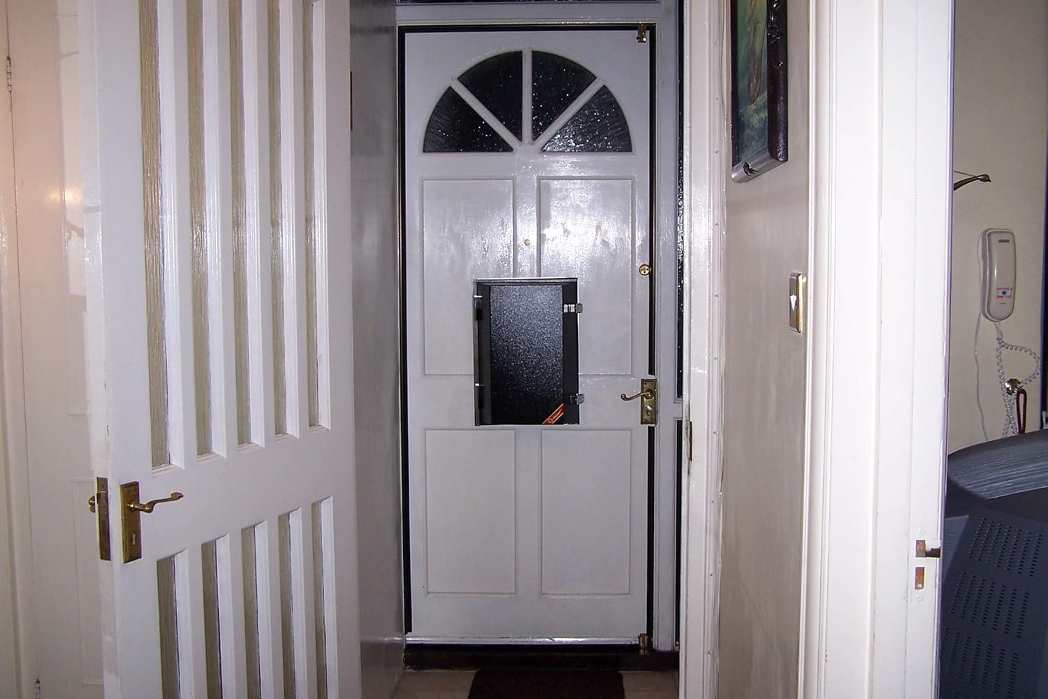 IdealGuard™/SE – Deluxe, More Capacious, Enhanced Security & Eco Letterbox Attachment (Black) - Image 3